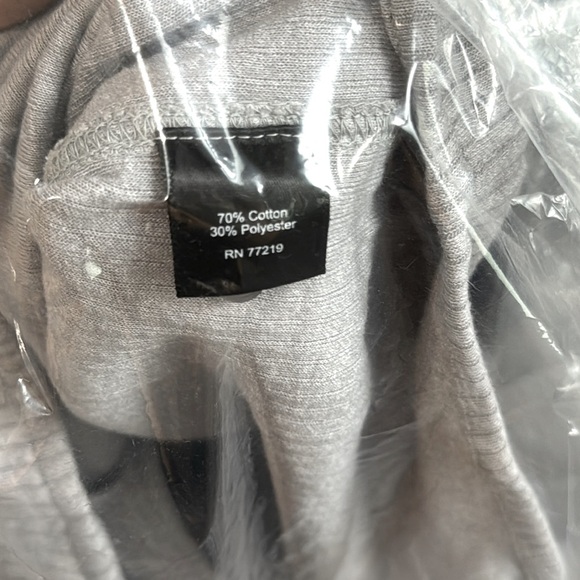 Michael Strahan long sleeve Gray NWT L - Picture 3 of 3